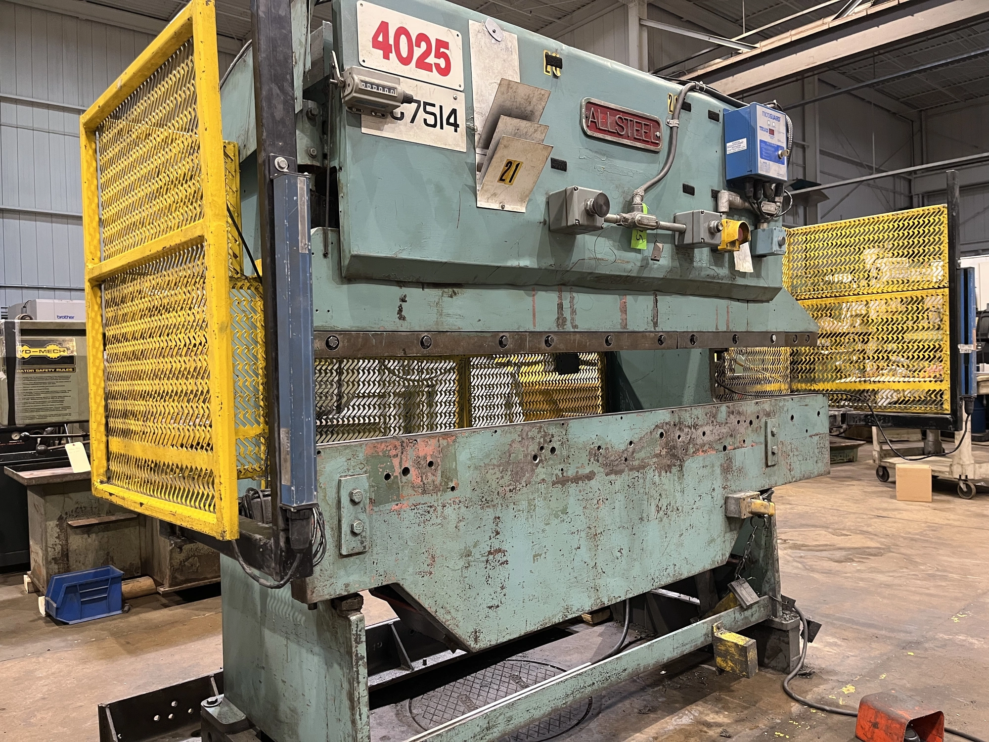 USED 1999 ALLSTEEL 30-6
