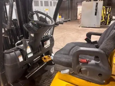 USED 2019 YALE GLC120VX