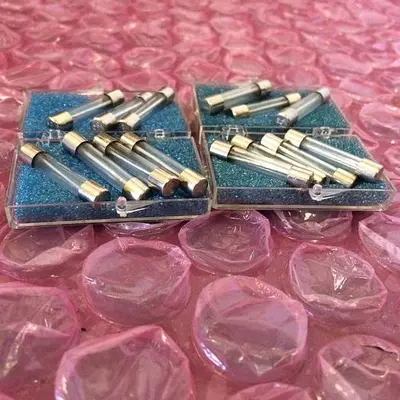 1-1-2 A 250V 313 FUSES AND 3 250V BUSS MDA