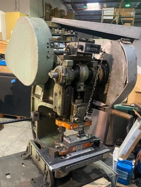 Used _UNKNOWN_ 5-106 Turret Punches California US | Amiron Machinery #1164117