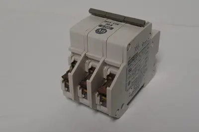 USED ALLEN BRADLEY 1492-CB3/G200 SER A