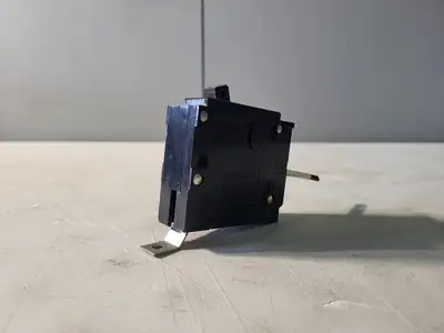 NEW CUTLER-HAMMER BA120