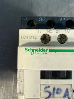 Schneider Electric LC1D12 Contactor LC1D12 / 12G7AB (4.1.3)