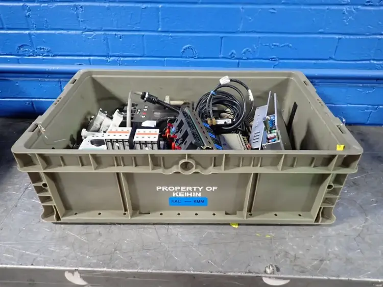 Used CHNT, SIEMENS, ALLENBRADLEY _UNKNOWN_ Circuit Breakers Ohio US | HGR 24 #1004425