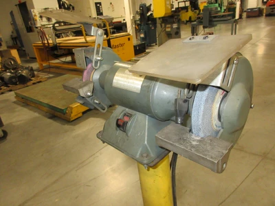 Used DAYTON 4Z123F Pedestal Type Grinders (Double End) Minnesota US | Machinesused.com #1326836