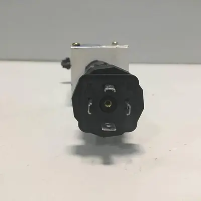 USED TOKIMEC DG20S-3-2A-P-20-S18