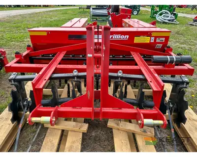 Used BRILLION _UNKNOWN_ Food Plot Seeders Iowa US | Keast Enterprises #1360090