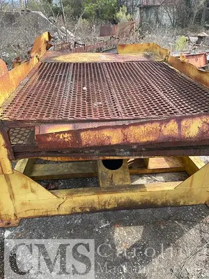 USED FULGHUM SCREEN