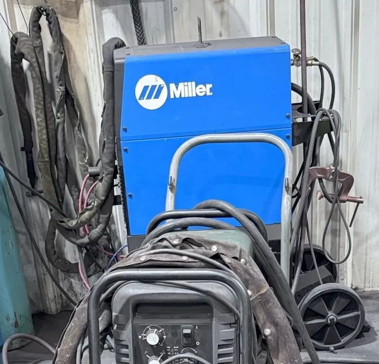 MILLER SYNCROWAVE 400 Tig Welders | T.R. Wigglesworth Machinery Co.