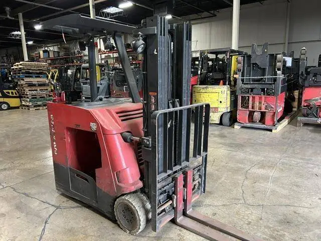 Used RAYMOND 425C40TT Misc Forklifts Illinois US | Somerset Equipment Sales #1542839