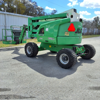 USED 2015 JLG 450AJ