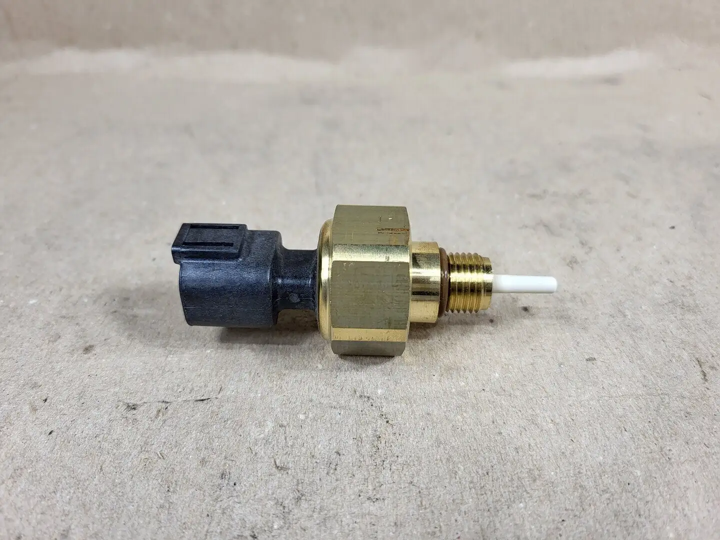 NEW CUMMINS 4921477