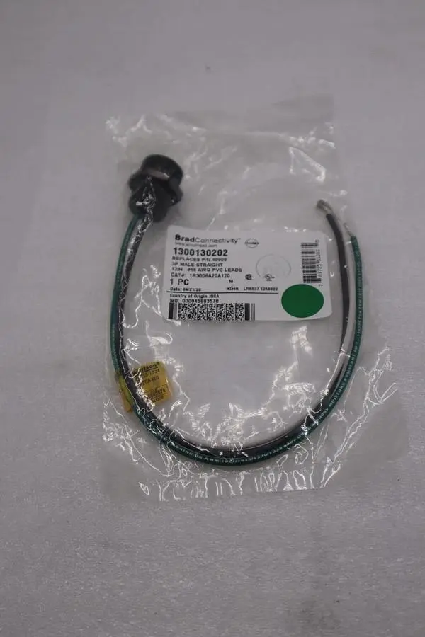 NEW LOT OF 2 BRAD CONNECTIVITY 3P MALE STRAIGHT 1300130202 STOCK G511A