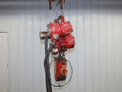 Chicago Pneumatic 1/2 Ton 1000Lb Power Vane Air Chain Hoist 15' Lift w/Pendant