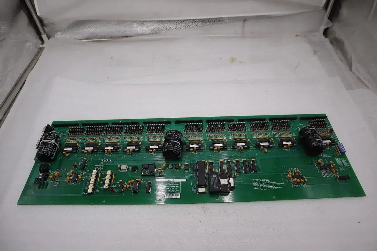 BUCHER EMHART GLASS 9014D / 9014D - NEW NO BOX - STOCK H1172