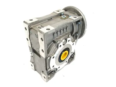 NEW BONFIGLIOLI W110U100P90B5B3 GEAR REDUCER