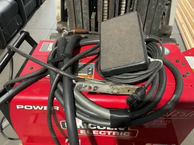 Used LINCOLN ELECTRIC POWER MIG 350MP Mig Welders Michigan US | Miedema Asset Management Group #1424309