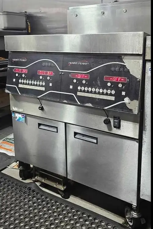Used HENNY PENNY EEG-242 Cookers / Coolers / Fryers British Columbia CA | Surrey Food Equipment #448196