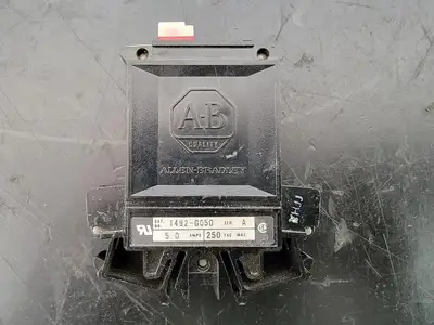 USED ALLEN-BRADLEY 1492-G050