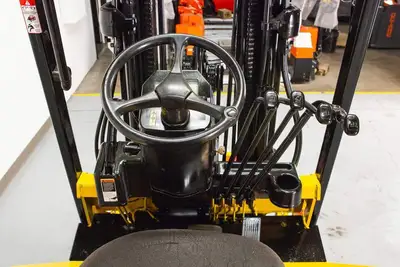 USED 2017 CATERPILLAR EC25N2-AC