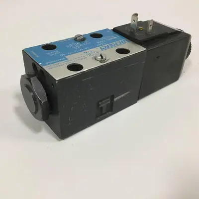 USED VICKERS DG4V-3-2A-M-U-H7-60