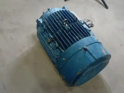 USED SIEMENS 1LA03244ES51