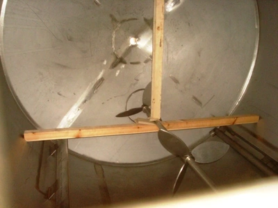 4,500L Stainless Steel Enclosed Tank