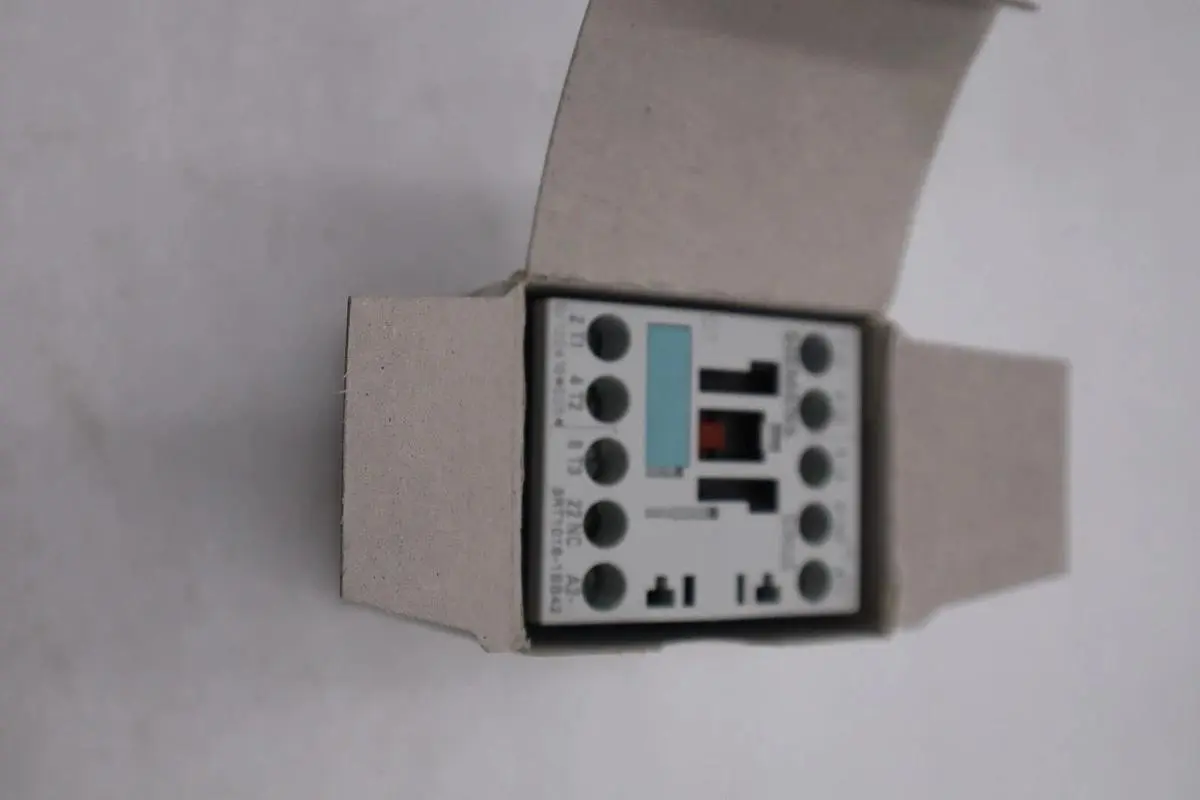 New Siemens contactor 3RT1016-1BB42 3RT10161BB42 New With Box Stock G873A