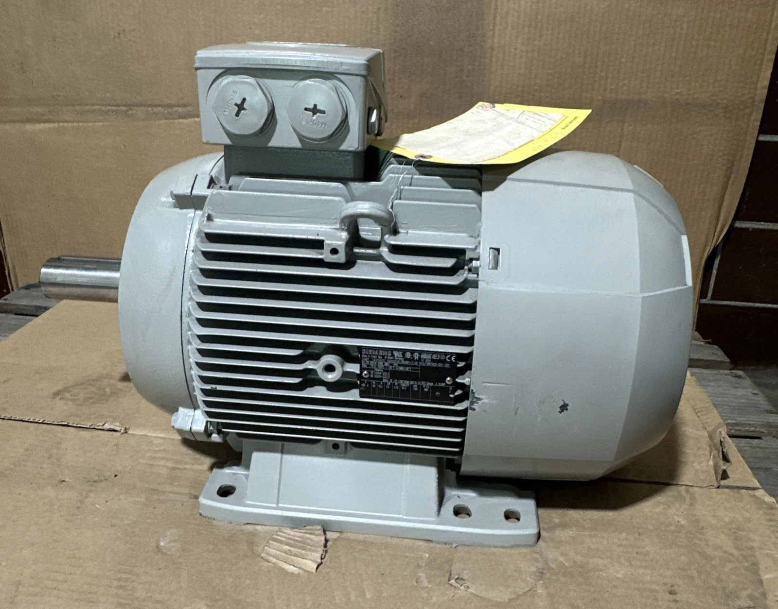 New | in-Stock Siemens 1LE1023-1DC29-0AB4-Z Motors (misc) Indiana US | J&J Industrial Supply #1293456