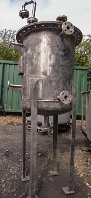 190L S/S Vert. Encl. Tank Internal Coil