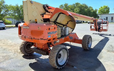 USED 2013 JLG M600JP