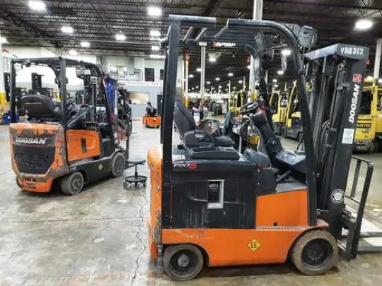 USED 2019 DOOSAN BC15S-5