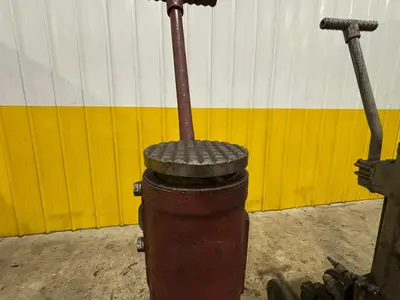 (2) 100 TON DUFF NORTON MODEL #144-CMJ AIR MOTOR JACKS, 30" LIFT: YOBRO #24192