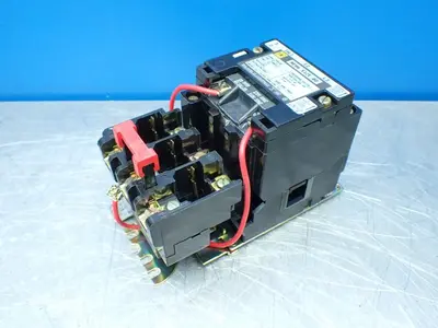 NEW SQUARE D 8536 SA012V02