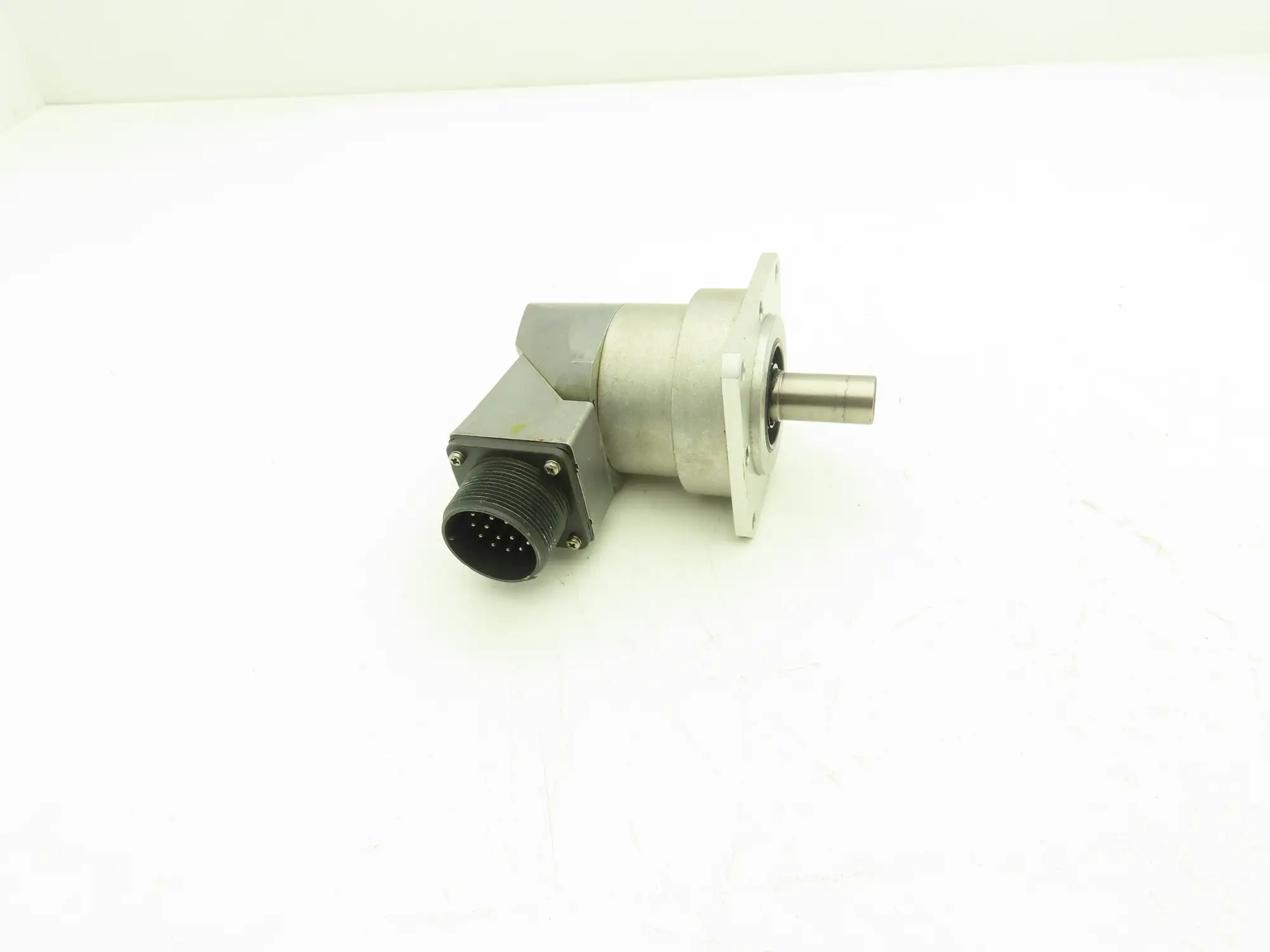 Heidenhain ROD 620 1024 40S17-HE Rotary Encoder 5V 15mm Shaft ID 684 672-03