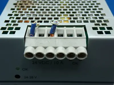 Used SOLA SDN1024100P DIN Rail Power Supplies Ohio US | HGR 24 #872870