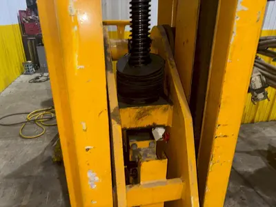 (4) 20 TON (160,000 LBS TOTAL) RAILWAY / NEUERO HEAVY DUTY MOBILE VERTICAL LIFT JACKS: YOBRO #24229
