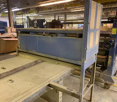 DUST-VACUUM ENCLOSURE