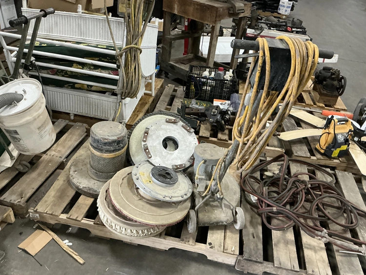 Used _UNKNOWN_ _UNKNOWN_ Washers/Scrubbers Michigan US | Miedema Asset Management Group #1406641