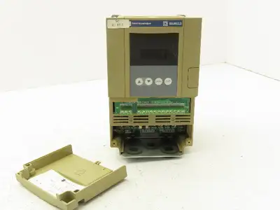 Square D Telemecanique ATV18U09M2 ALTIVAR 18 Variable AC Drive VFD .5Hp 240V 1PH