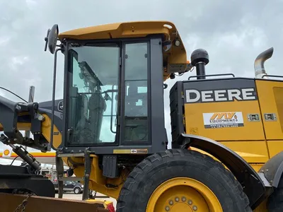 2013 John Deere 772GP