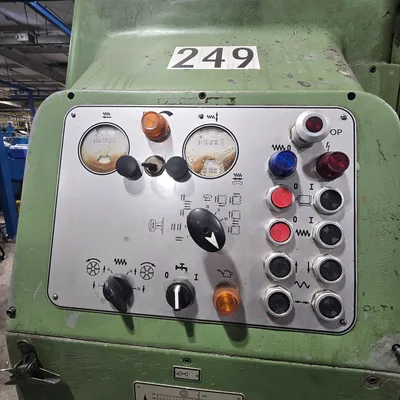 PFAUTER P-900 GEAR HOBBERS | Piselli Enterprises (2)