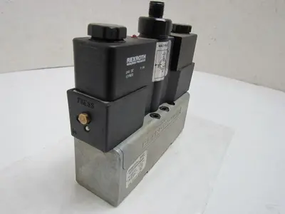 Rexroth Ceram GT-010062-00909 Double Solenoid Valve 4-Pin 24VDC ISO Sz 1