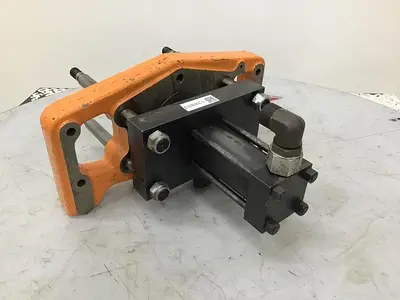 USED CINCINNATI MILACRON VT220-8 / EB