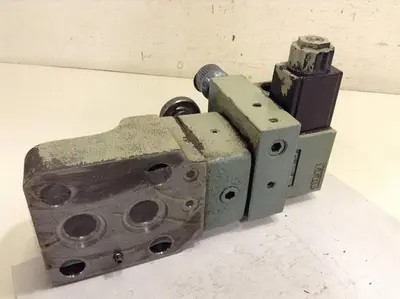 USED YUKEN BSG-06-2B2-A100-4525
