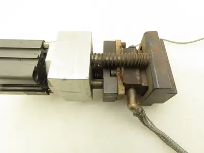 Fabco GTND-032-035-V Pneumatic Tooling Cylinder 35mm Stroke w/Toolplate Cutter