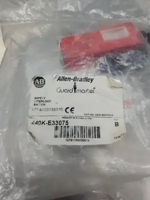 USED Allen-Bradley 440K-E33075 Ser B Safety Interlock Switch