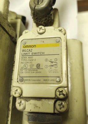 Omron WLCA2 Tokimec D4NS-4AF D4NS4AF Mitsubishi MJ Safety Interlock Door Switch