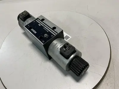 USED BOSCH 0 810 001 484