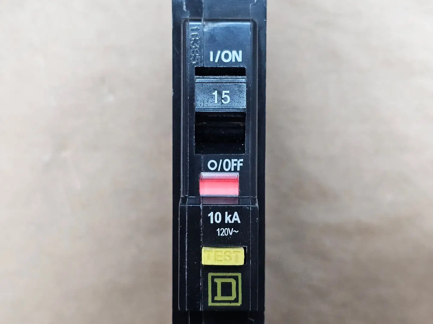 NEW SQUARE D QOB115GFI